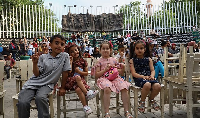 Bursa'da masal dünyasına renkli yolculuk