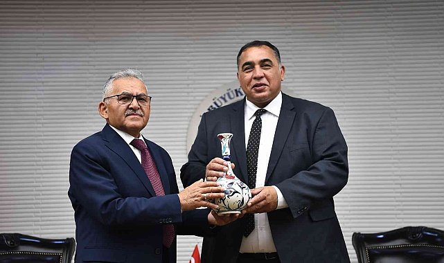 Büyükkılıç&#039;tan kardeş şehir Misrata heyetine mehteranlı coşkulu karşılama