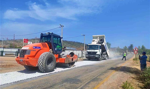 Büyükşehir Bodrum&#039;da yol çalışmalarını sürdürüyor