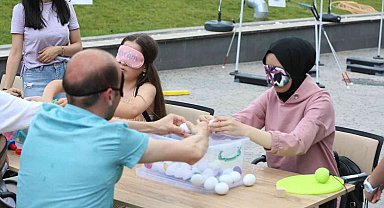 Büyükşehir tarihi kalede empati parkuru kurdu, gençlerin sırdaşı oldu