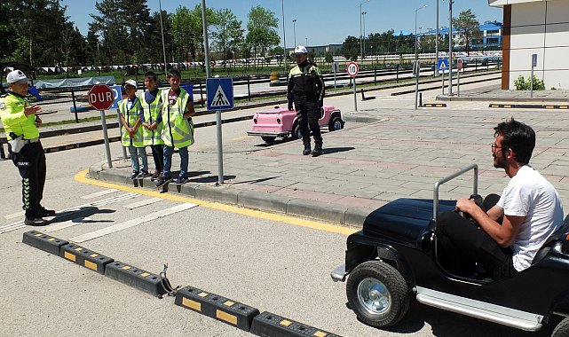 Büyükşehir'den 5 adımda güvenli trafik eğitimi