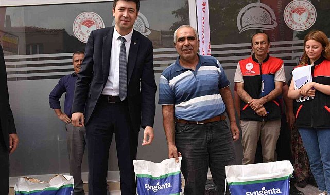 Büyükşehir'den bin çiftçiye tohum desteği