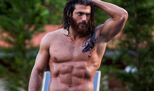 Can Yaman'a Türk basınından protesto