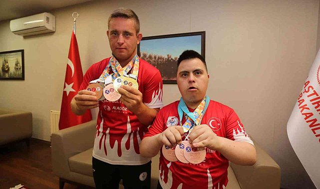 Canikli özel sporcular zaferle yurda döndü