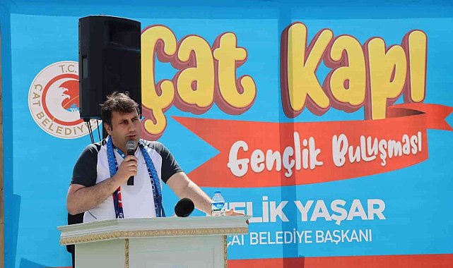 Çat kapı gençlik buluşmaları