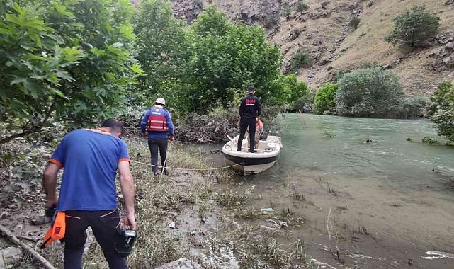 Çayda akıntıya kapılan sağlıkçıyı arama çalışmaları 7. gününde