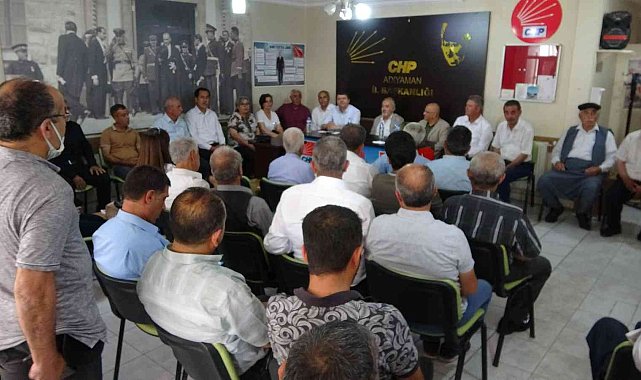 CHP'li milletvekilleri partililerle bir araya geldi