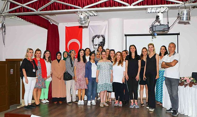 Çiftlikköy&#039;de Mutlu Gebe Okulu&#039;nun sertifikalar dağıtıldı