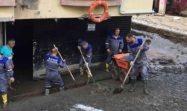 Çınarcık&#039;tan Kastamonu&#039;ya destek ekibi