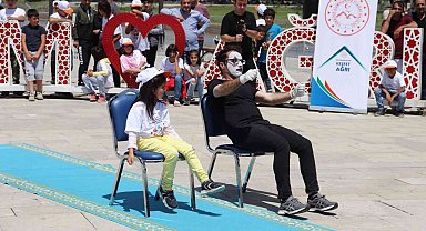 Çocuklar 'Çocuk Şenliği'nde eğlendi