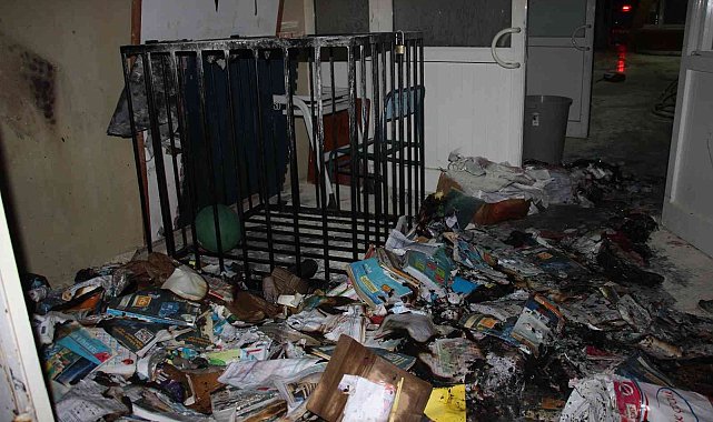 Çocukların çakmakla oyunu okulu yaktı, o anlar kameraya yansıdı