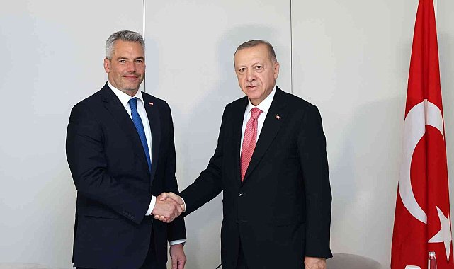 Cumhurbaşkanı Erdoğan, Avusturya Başbakanı Nehammer ile bir araya geldi