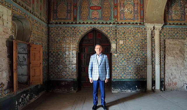 Cumhurbaşkanı Yardımcısı Oktay, Cezayir&#039;de Bey Sarayı&#039;nı ziyaret etti