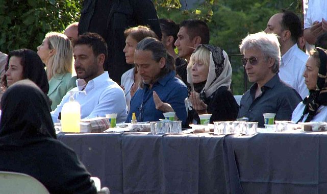 Cüneyt Arkın&#039;ın ailesi taziyeleri kabul etti