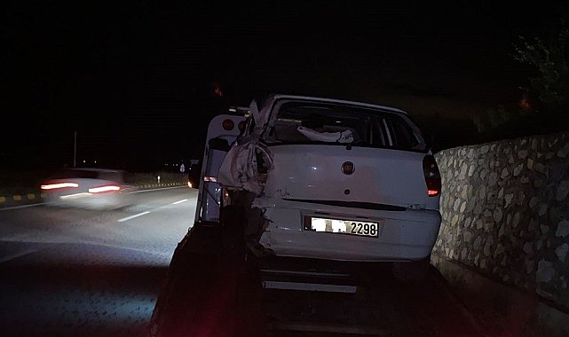 D100 karayolunda otomobil ile tır çarpıştı: 1 yaralı