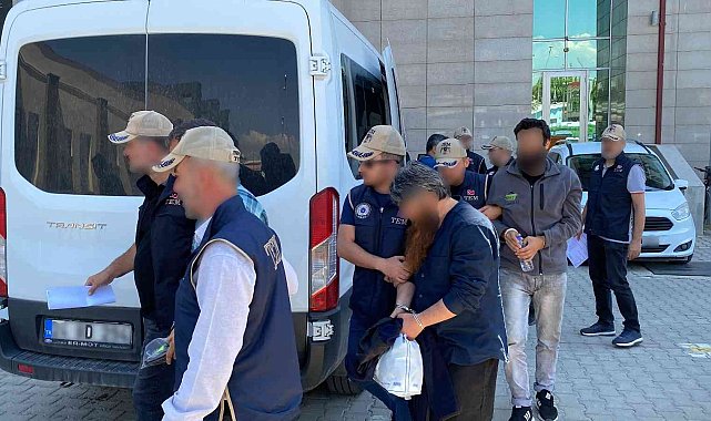 DEAŞ operasyonunda gözaltına alınan 11 şüpheli adliyeye sevk edildi