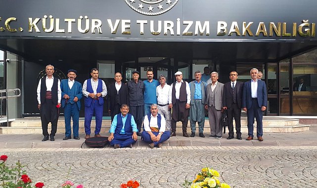 Dengbejler "kültürel miras taşıyıcısı" oldu