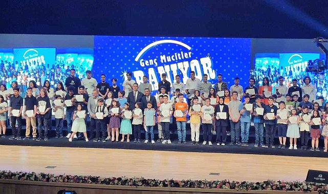 DENİB yenilikçi fikirleriyle fark oluşturan öğrencileri ödüllendirdi