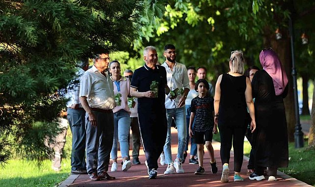 Denizli'de 40 bin fesleğen dağıtıldı