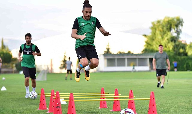 Denizlispor yeni sezon öncesi güç depoluyor