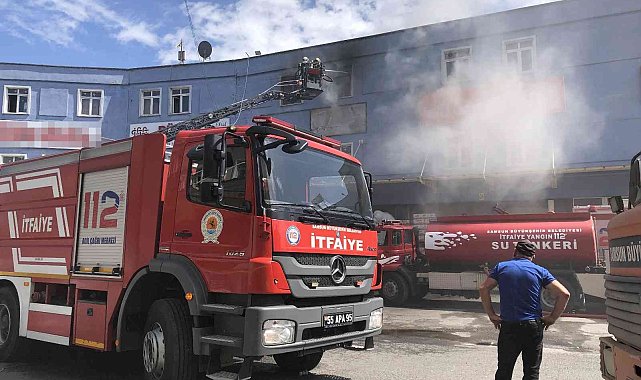 Depo yangını 4 saatte kontrol altına alınabildi