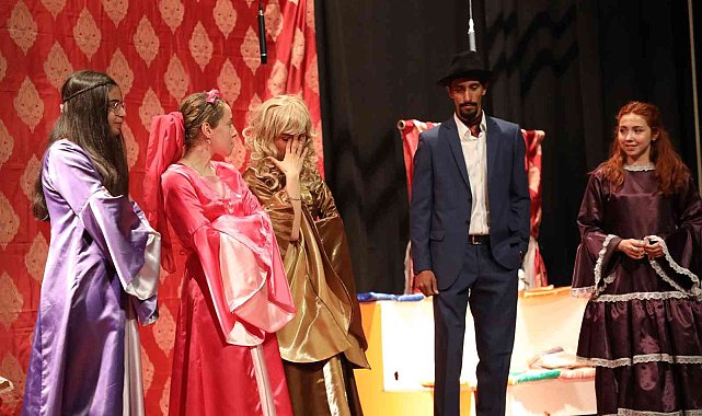 Develi&#039;de Tiyatro Şenliği sona erdi