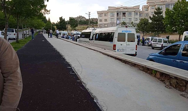 Dolmuşçuların yolcu alma meselesinden çıkan kavgada kan aktı