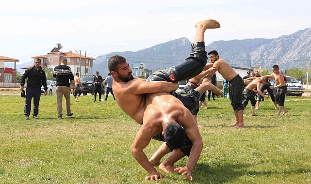Döşemealtı'nın pehlivanları Kırkpınar'a hazırlanıyor