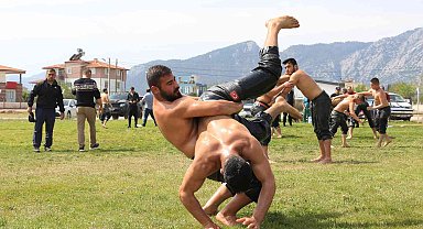 Döşemealtı'nın pehlivanları Kırkpınar'a hazırlanıyor