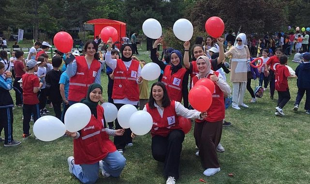 DPÜ Genç Kızılay Topluluğu'nun etkinlik başarısı