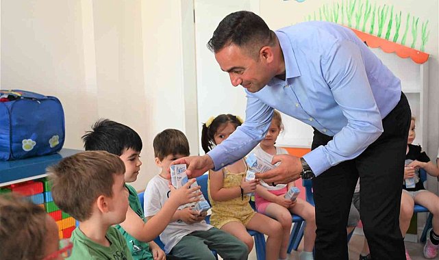 Dünya süt gününde miniklere süt dağıtıldı