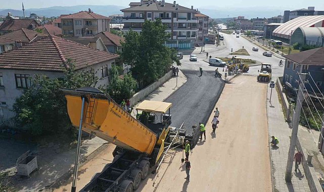 Düzce Belediyesi'nden asfalt atağı