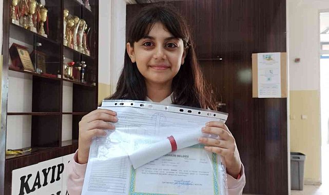 Düzce&#039;de 73 bin öğrenci karne heyecanı yaşadı