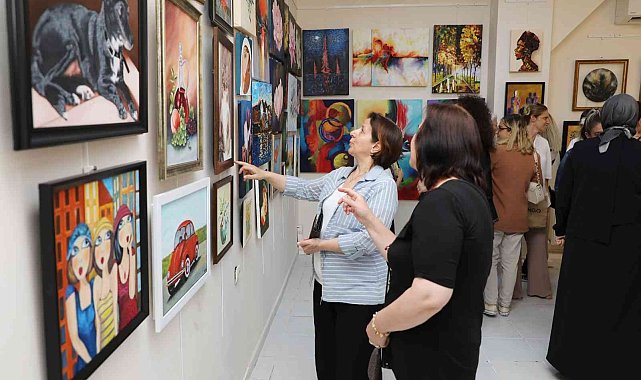 Ebru sergisi açıldı