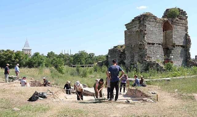 Edirne Sarayı&#039;nda kazı çalışmalarında Osmanlı izleri