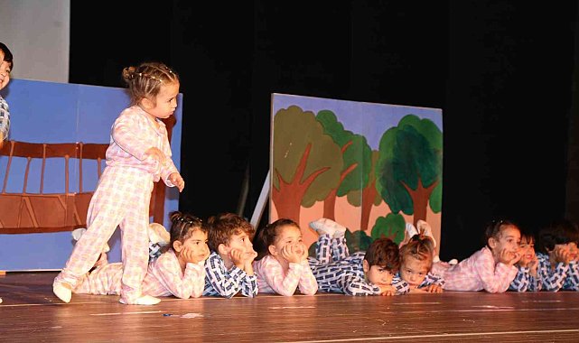 Ekolojik Kreş'te yıl sonu coşkusu