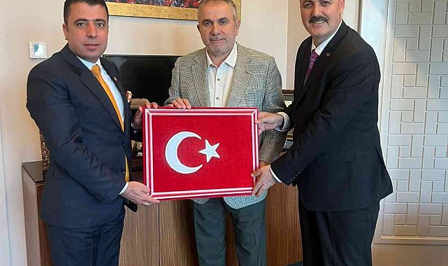Ekremoğlu, Cumhurbaşkanı Başdanışmanı Ahmet Minder ile görüştü