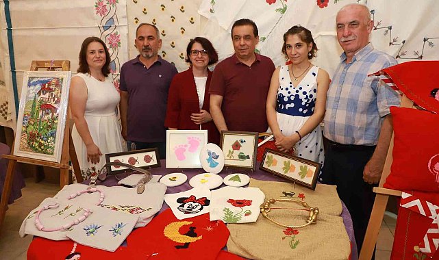 El emeği eserler yıl sonu sergilerinde