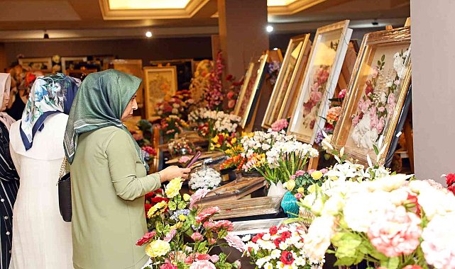 El emeği eserler ziyaretçilerin beğenisine sunuldu