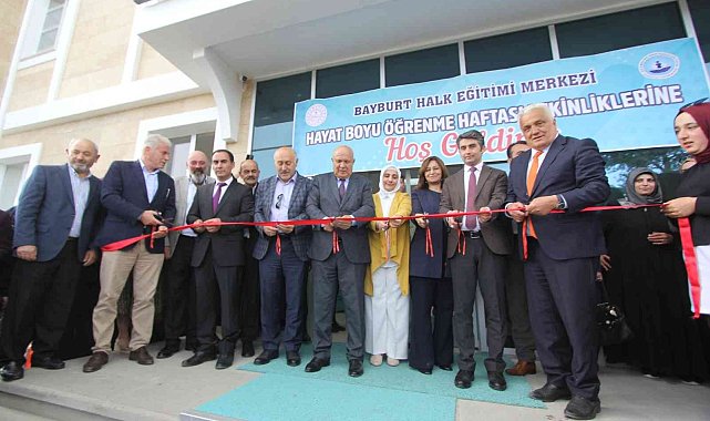 El emeği göz nuru eserler sergilendi