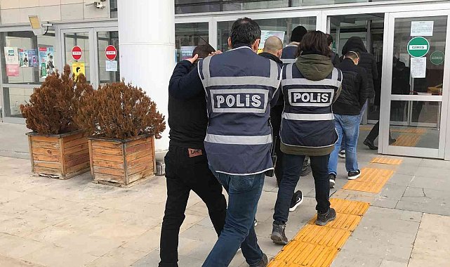 Elazığ'da 38 yıl 8 ay kesinleşmiş hapis cezası bulunan 7 şüpheli tutuklandı