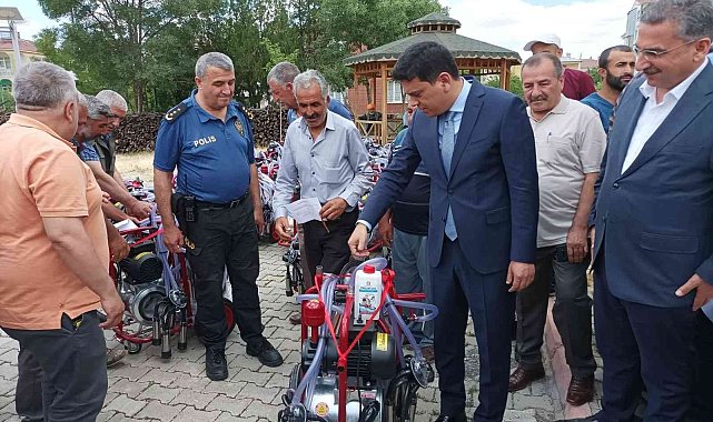 Elazığ'da çiftçilere 385 adet süt sağım makinesi dağıtıldı