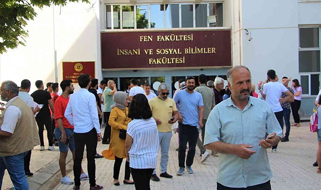 Elazığ'da YKS'nin ilk oturum heyecanı başladı