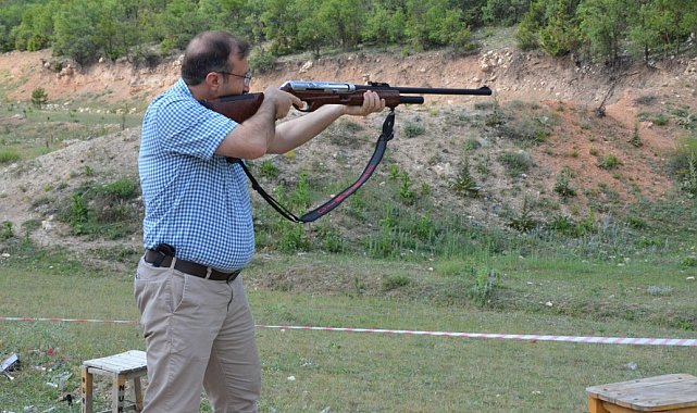 Emet&#039;te trap ve tek kurşun yarışmaları