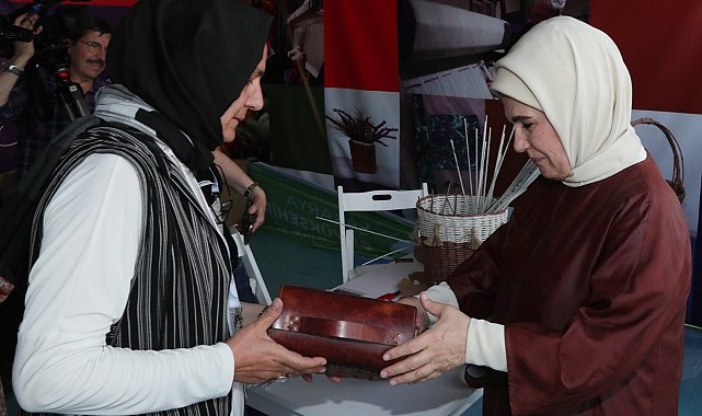 Emine Erdoğan&#039;dan Büyükşehir&#039;in &#039;Sıfır Atık&#039; çalışmalarına övgü