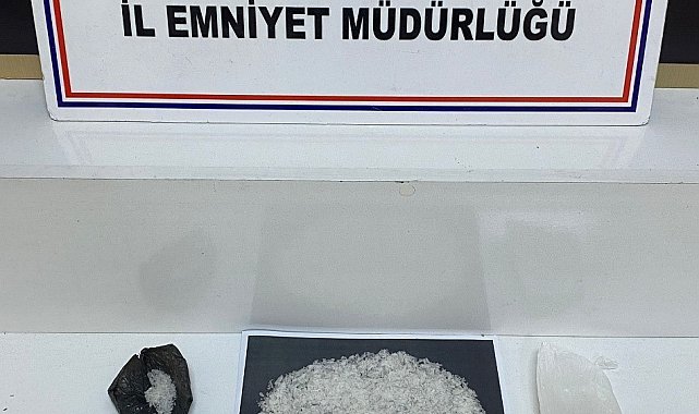 Emniyetten uyuşturucu operasyonu; 2 tutuklu