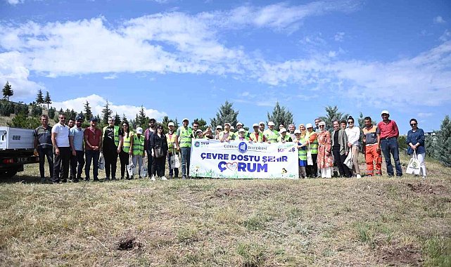 Engelli öğrenciler 200 fidanı toprakla buluşturdu