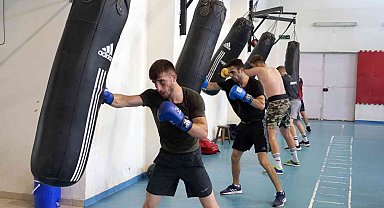 Erkek Boks Milli Takımı, Akdeniz Oyunları'na hazırlanıyor