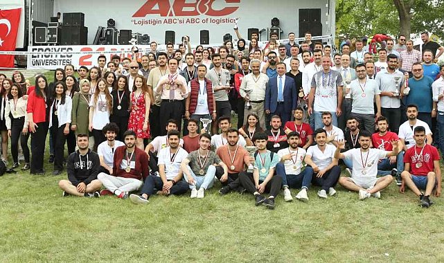 ERÜ'de 20. Geleneksel Spor Şenliği ödül töreni düzenlendi