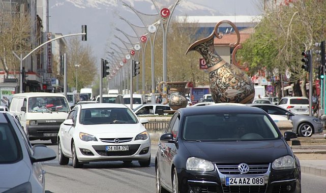 Erzincan&#039;da trafiğe kayıtlı araç sayısı 63 bin 897 oldu